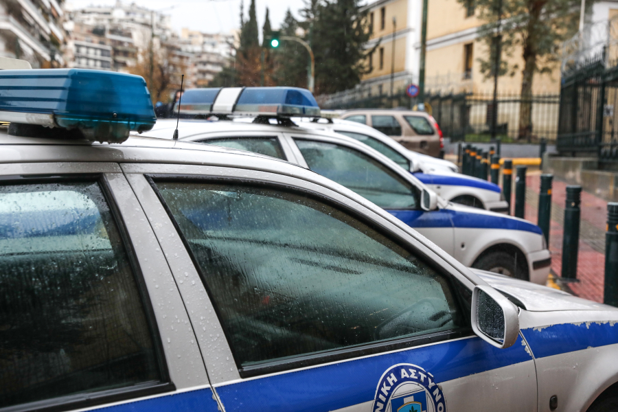 Πολλά τα ερωτήματα για τον θάνατο της 19χρονης Μυρτώς